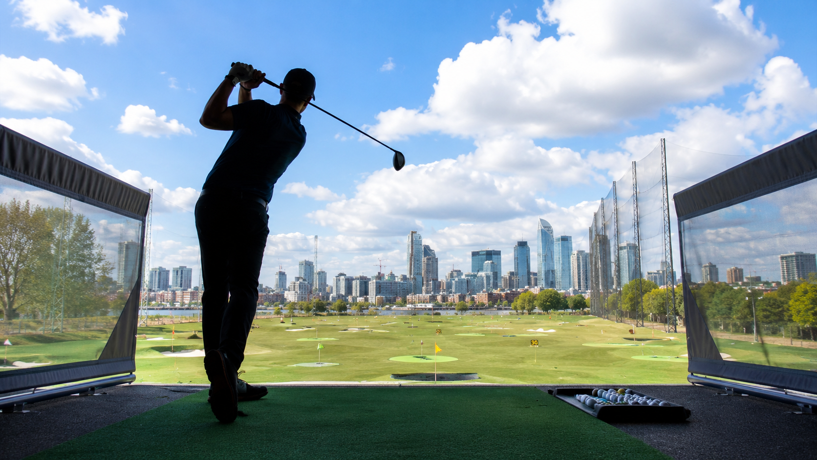 Entertainment Golf London — Inrange Tech Golf at Greenwich Peninsula